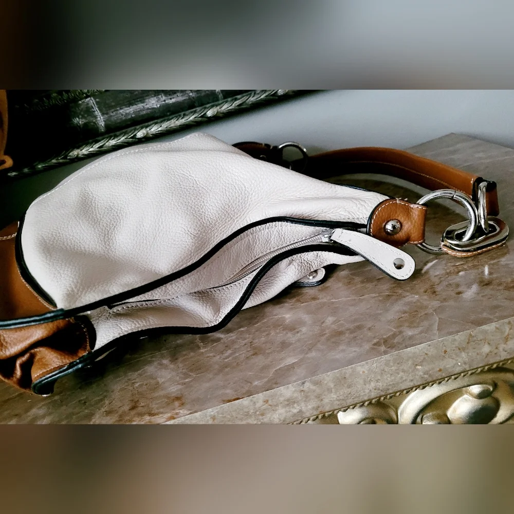 Tignanello Hobo 100% Genuine Leather Shoulder Bag Large Cream/Cognac 14